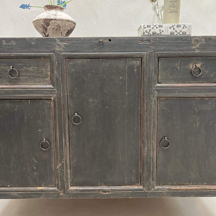 Antique black sideboard Trayi