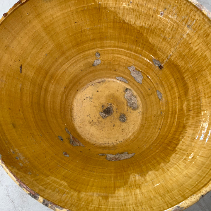 Antique pale ochre passata bowl
