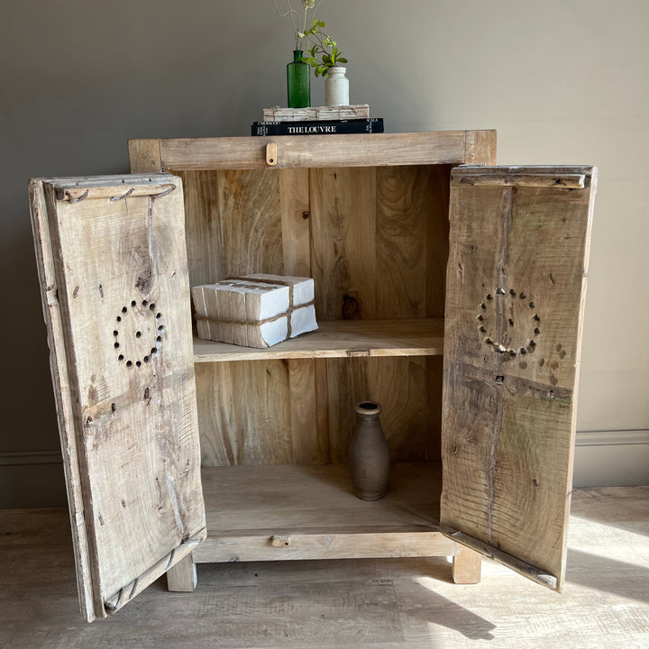 Antique Small White Wash Cupboards | Fitri