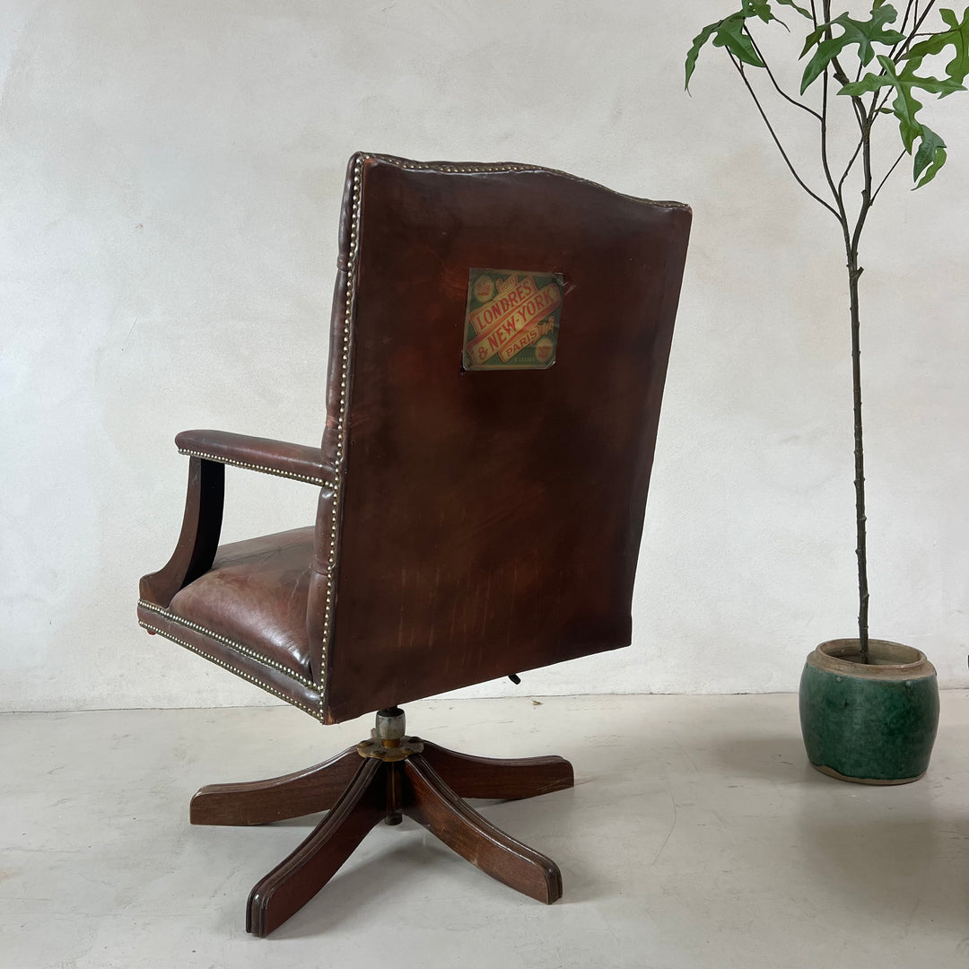 Vintage Mahogany Leather Gainsborough Swivel Chair | Oswald