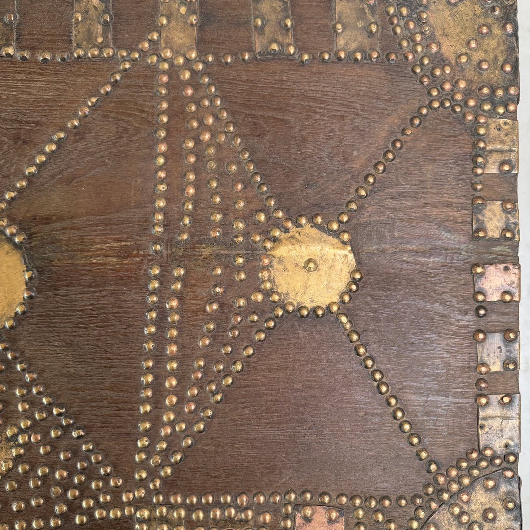 Antique Studded Blanket box | Shere