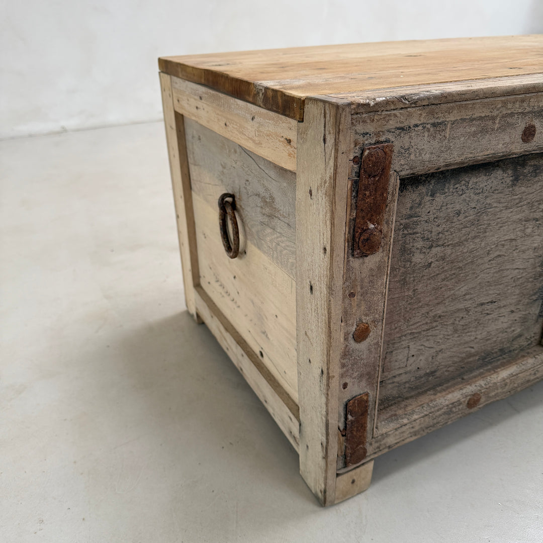 Recycled Vintage Blanket box | Ripley