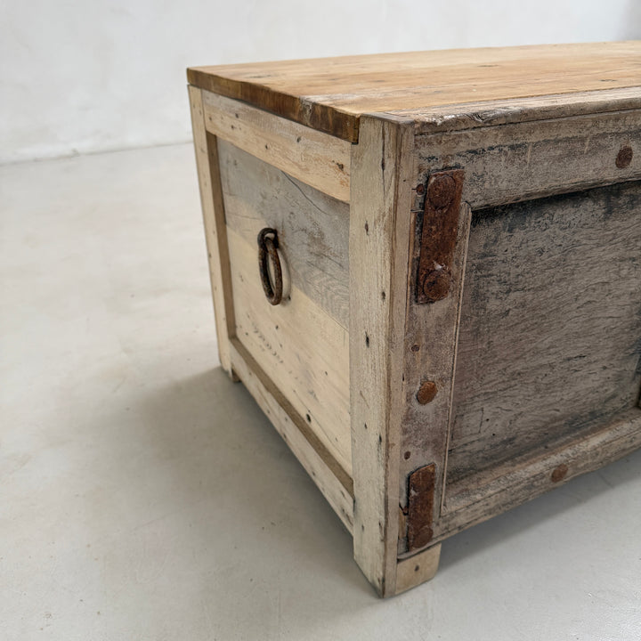 Recycled Vintage Blanket box | Ripley
