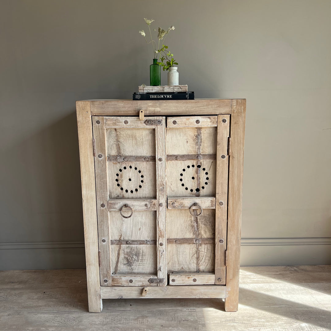 Antique Small White Wash Cupboards | Fitri