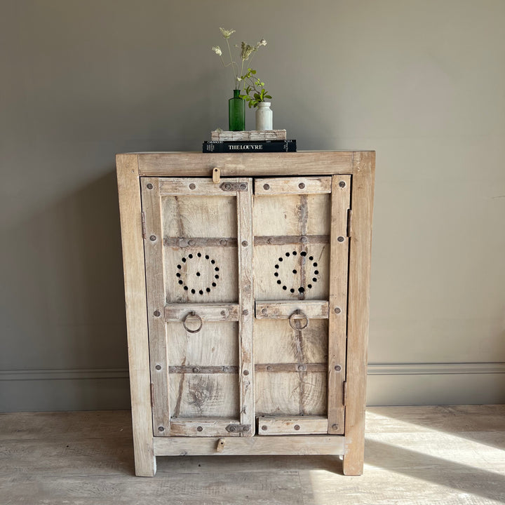 Antique Small White Wash Cupboards | Fitri