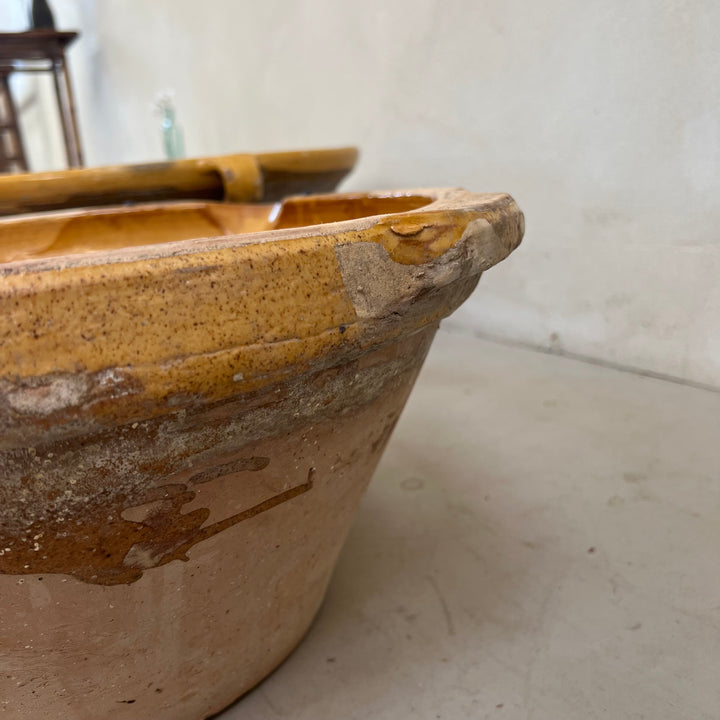 Antique pale ochre passata bowl