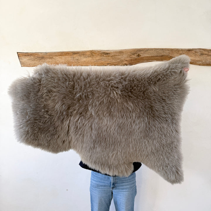 Long wool extra large truffle sheepskin