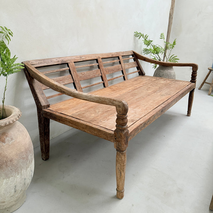 Large antique hand carved wooden Daybed Bench | Sebastian