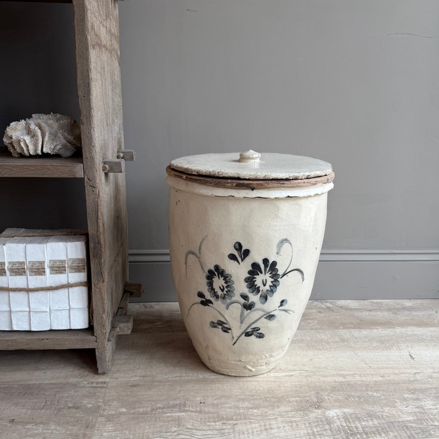 Large Antique Chinese Cizhou Storage Jar with Lid