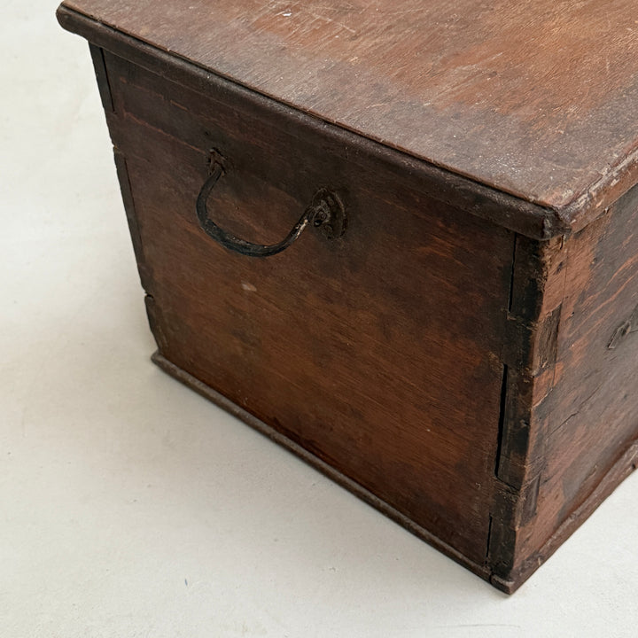 Small Antique Blanket Box | Violet