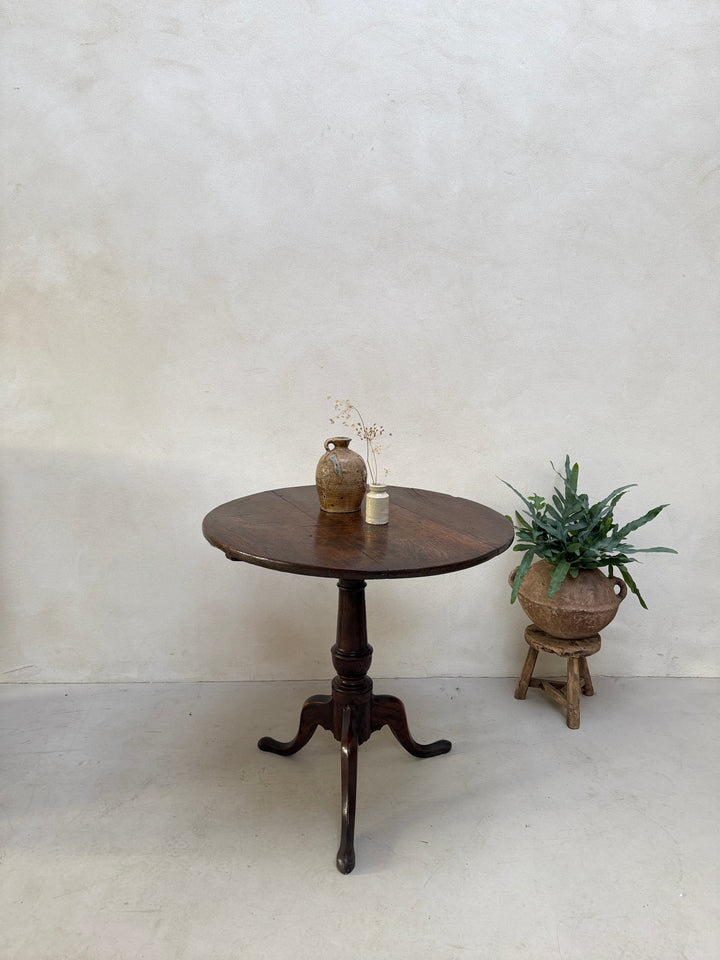 Antique English Oak Round Pedestal Side Table
