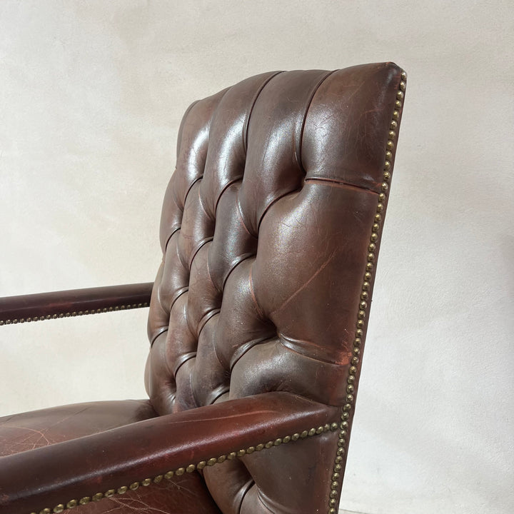 Vintage Mahogany Leather Gainsborough Swivel Chair | Oswald