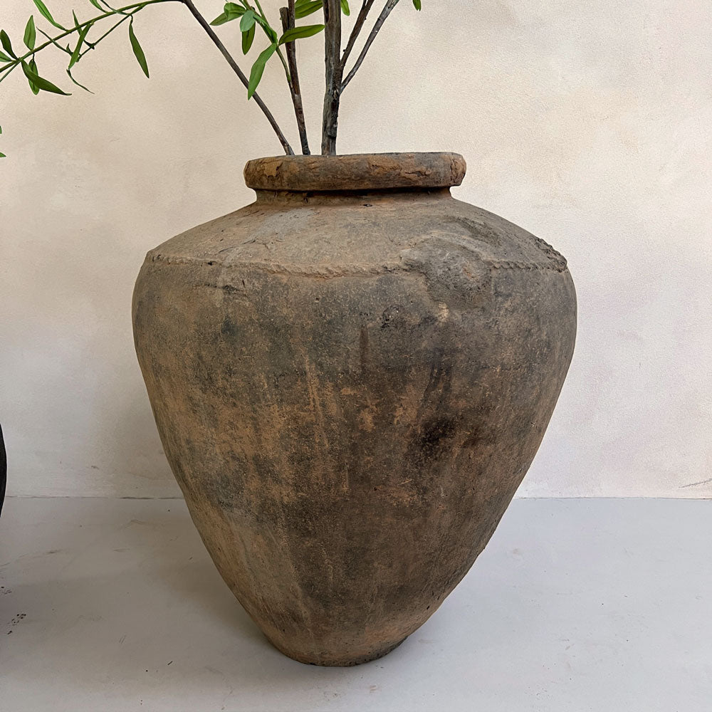 Antique Nepalese Pot XL 1
