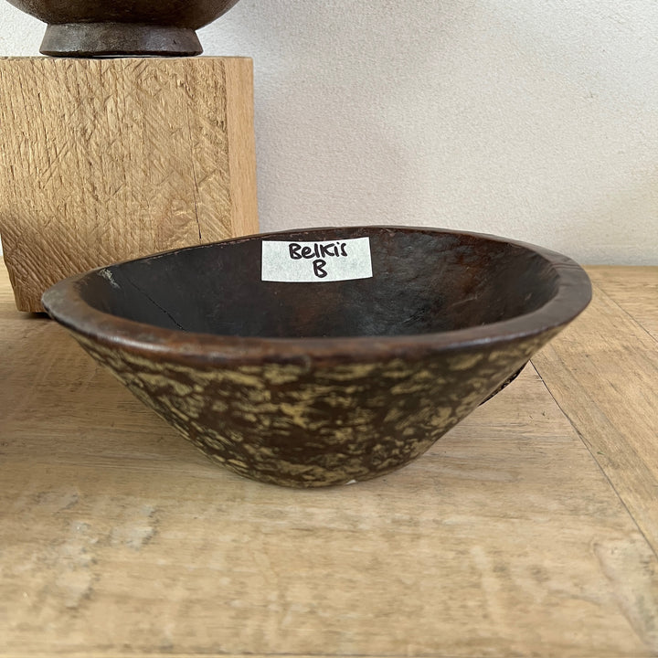 Antique African wooden bowl | Belkis B