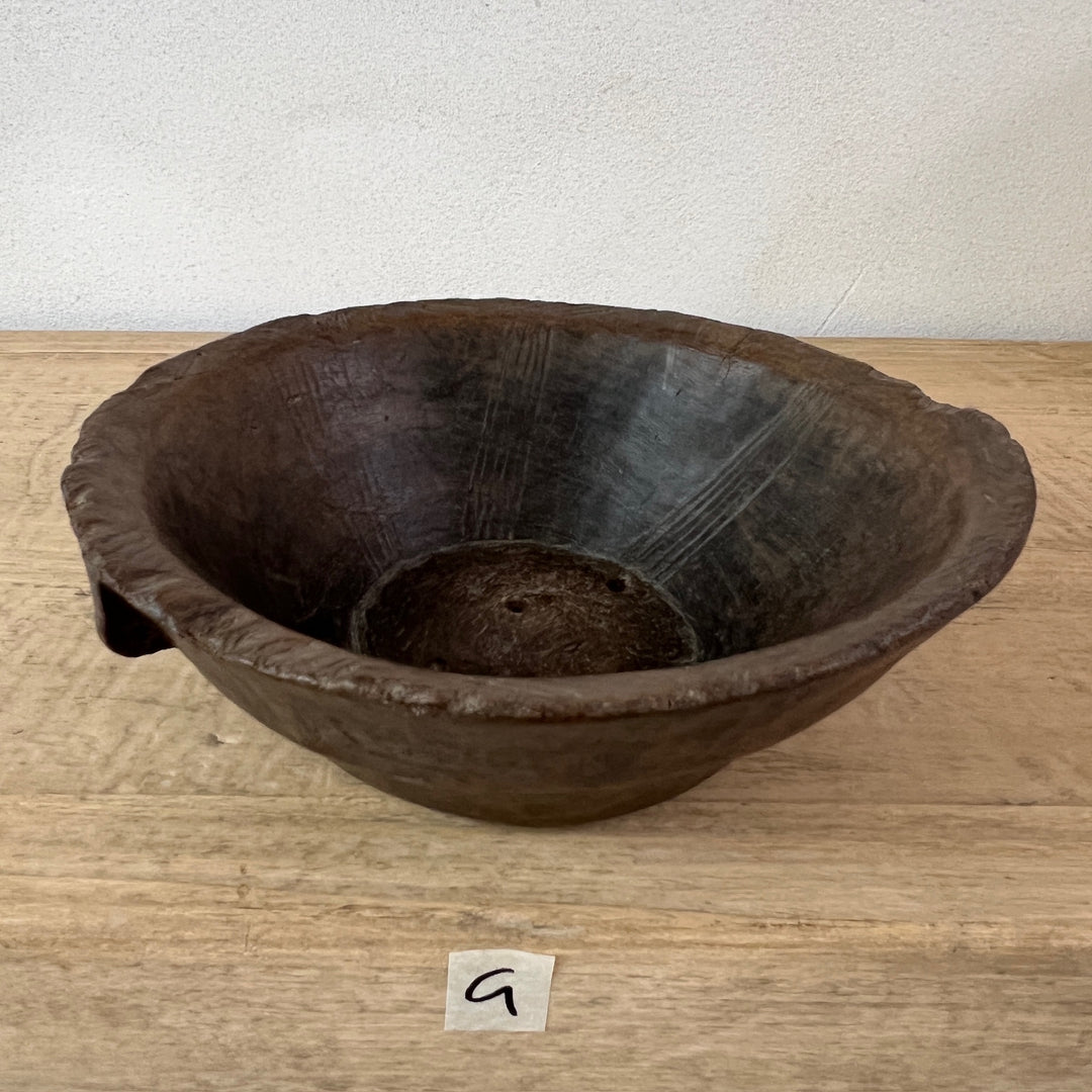 Antique African wooden bowl | Wubette G