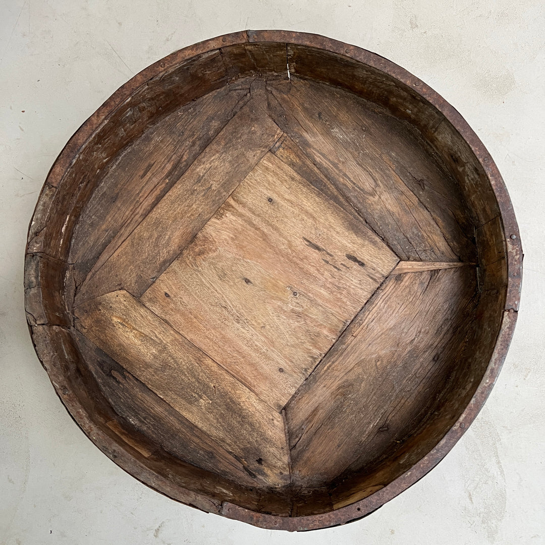 Antique Carved Round Coffee Table | Samual 3