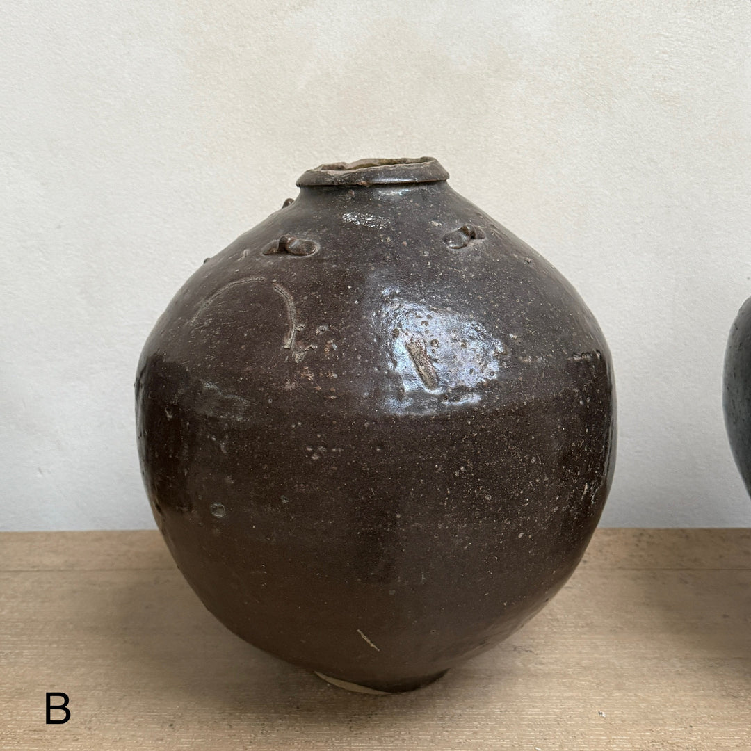 Antique Chinese Ceramic Glazed Urn