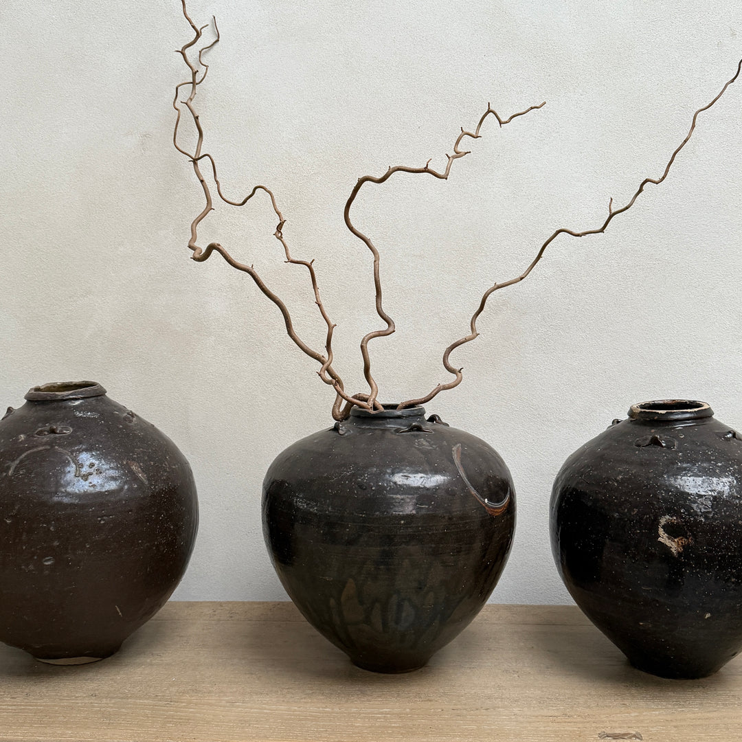 Antique Chinese Ceramic Glazed Urn