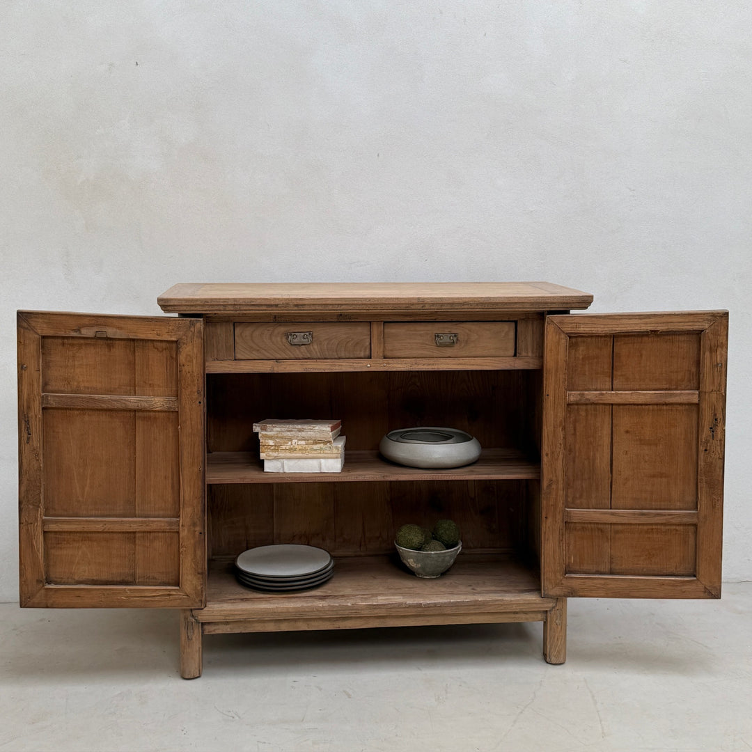 Antique Elm Cupboard | Sigmund 2