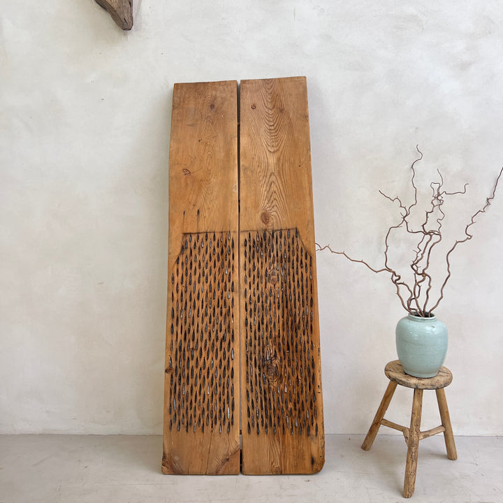 Antique Grain Thresher | Randal