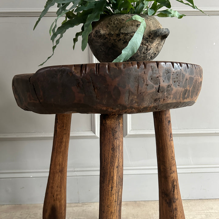 Antique Round Side Table | Palomo