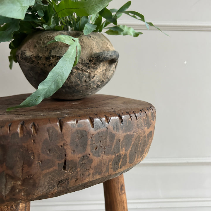 Antique Round Side Table | Palomo