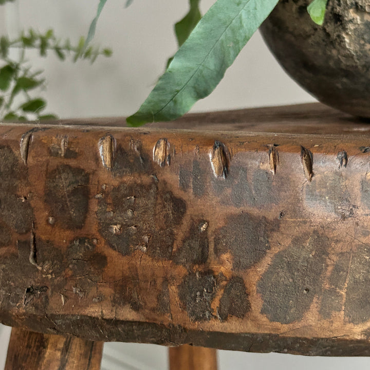 Antique Round Side Table | Palomo