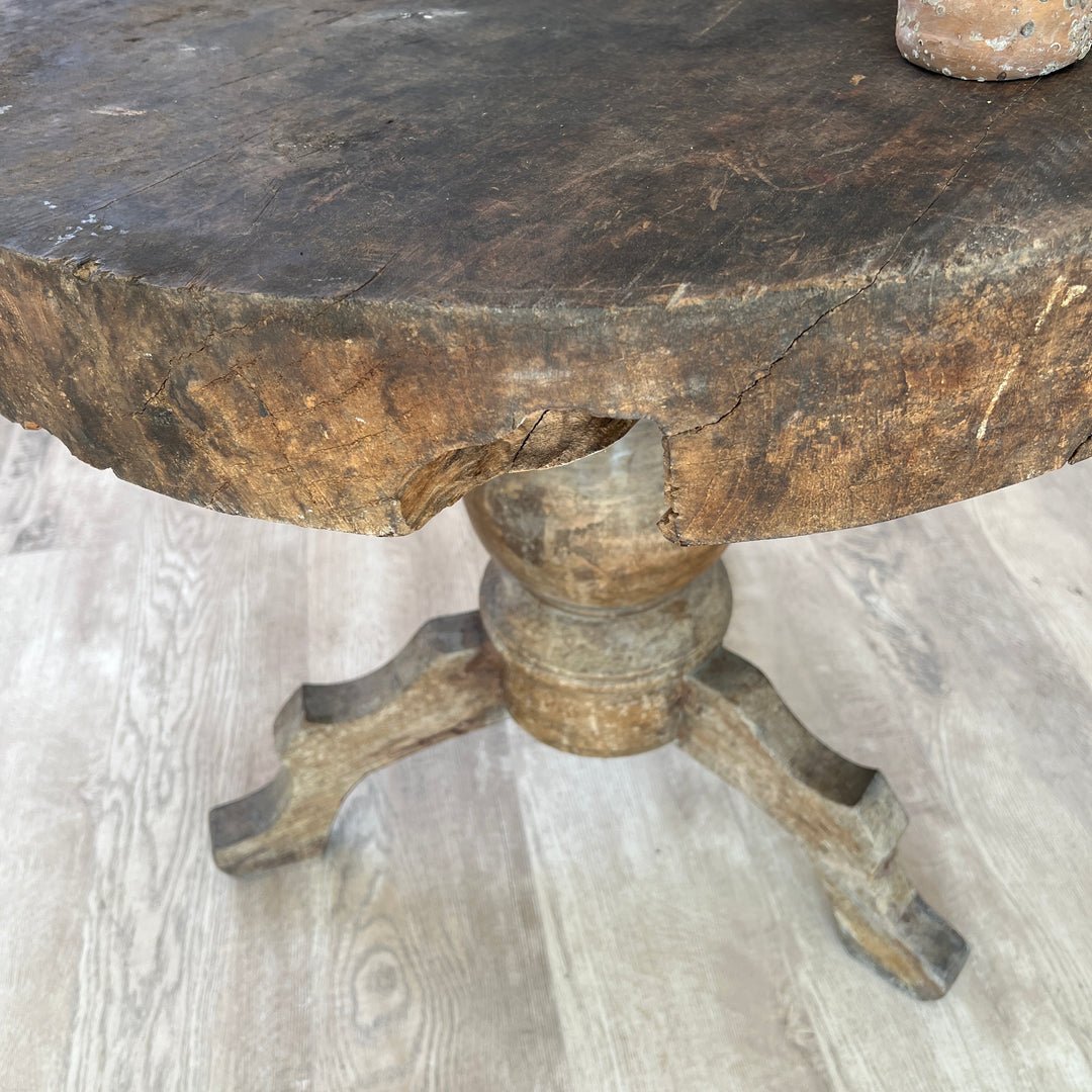 Antique Rustic Round Table | Rohan 