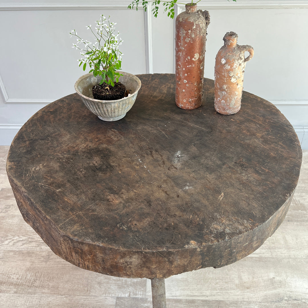 Antique Rustic Round Table | Rohan a 