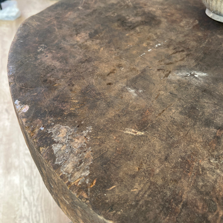 Antique Rustic Round Table | Rohan c  