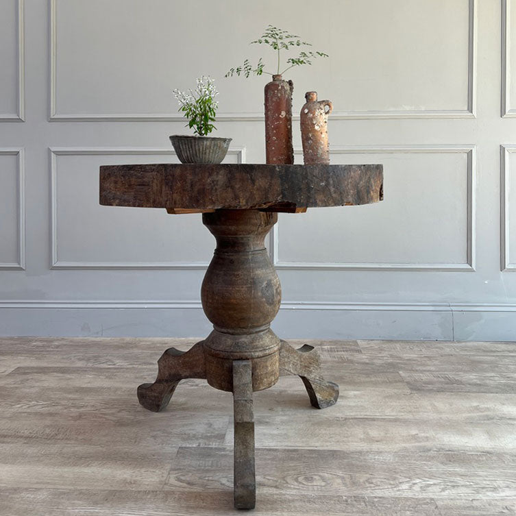 Antique Rustic Round Table | Rohan e