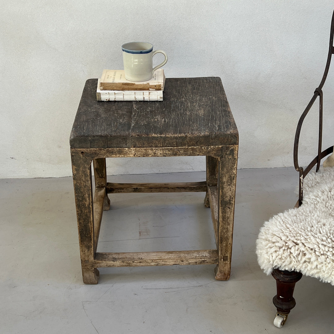 Antique Side Table Alejandra