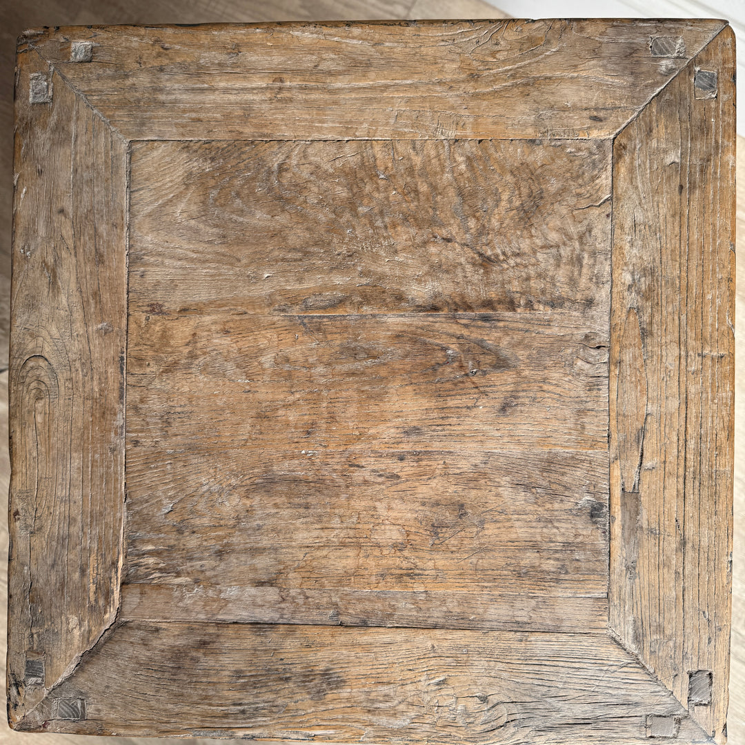 Antique Side Table Sebathian 