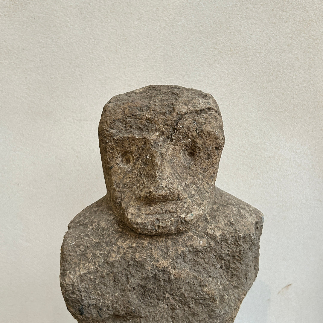 Antique Stone statue on stand | Intan