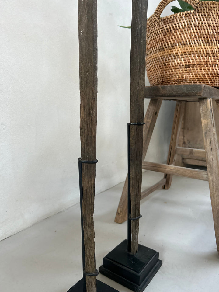 Antique Tribal Totem pole Harta