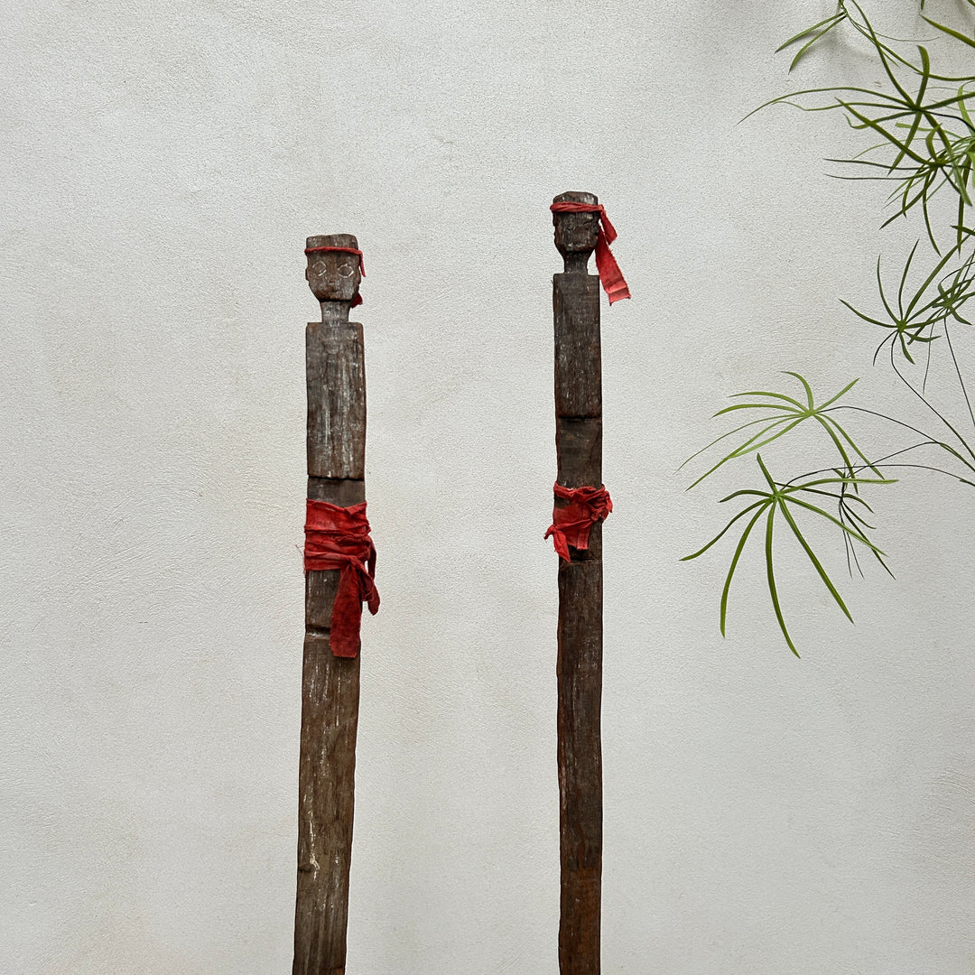 Antique Tribal Totem pole Harta