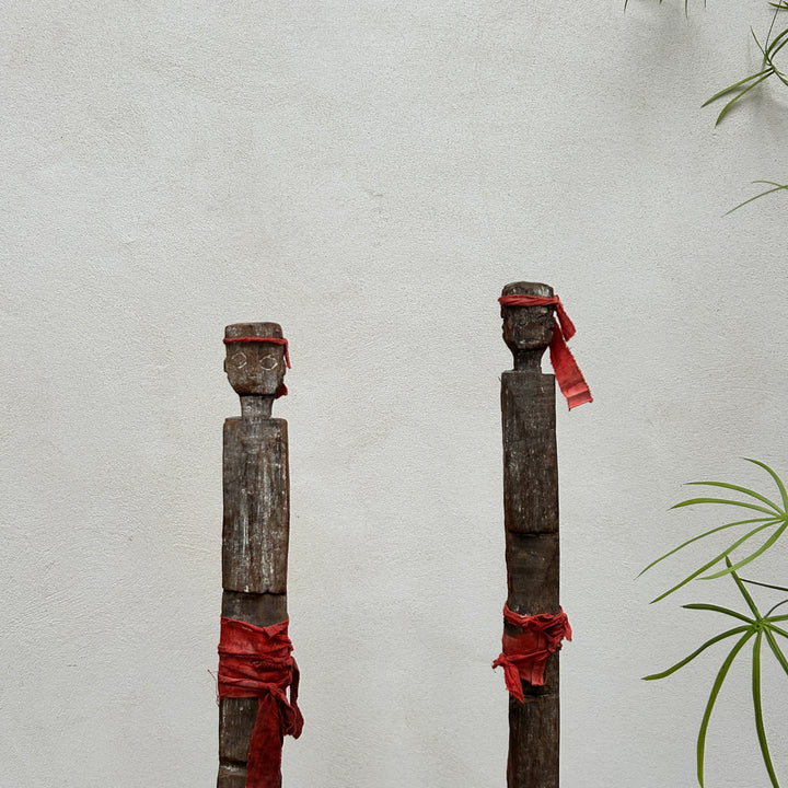 Antique Tribal Totem pole Harta