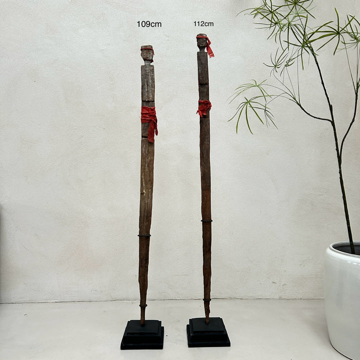 Antique Tribal Totem pole Harta
