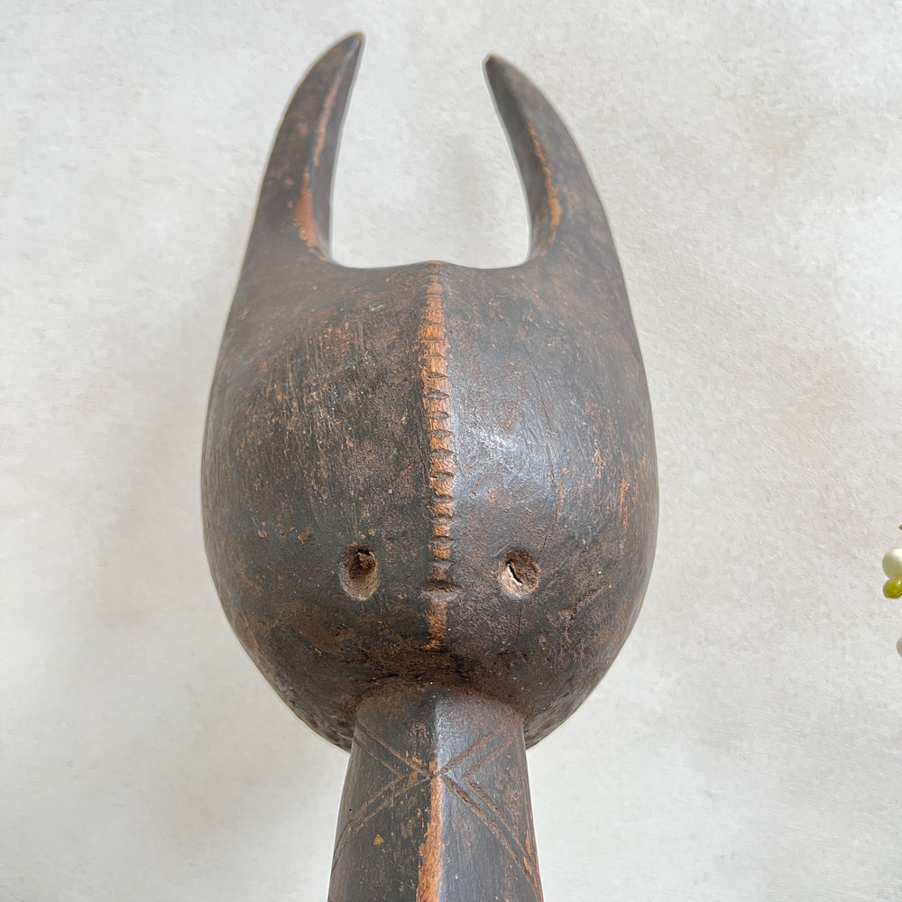 Antique West African tribal mask | Anas