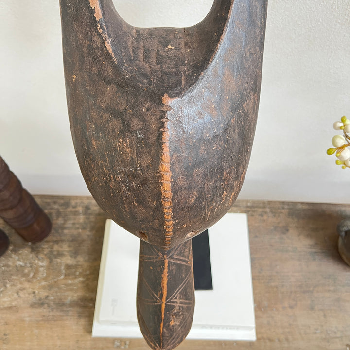Antique West African tribal mask | Anas