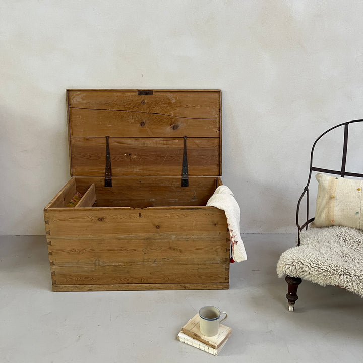 Antique Wooden Blanket Box | Gretal