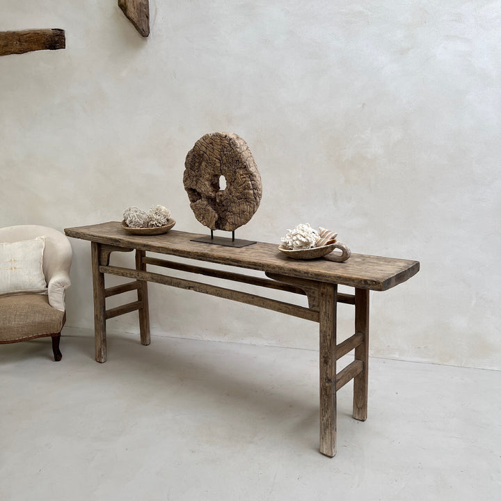 Antique console table | Yolanda