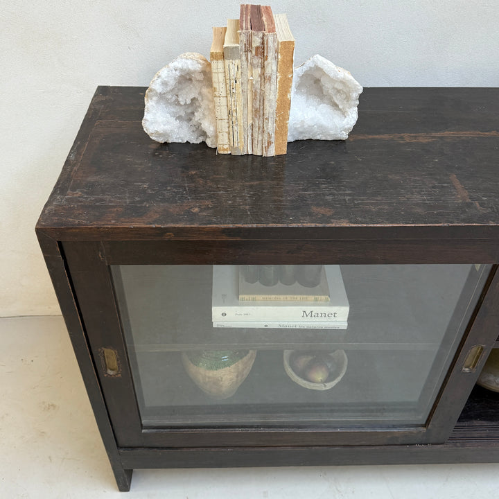 Antique glazed shop counter | Albert 