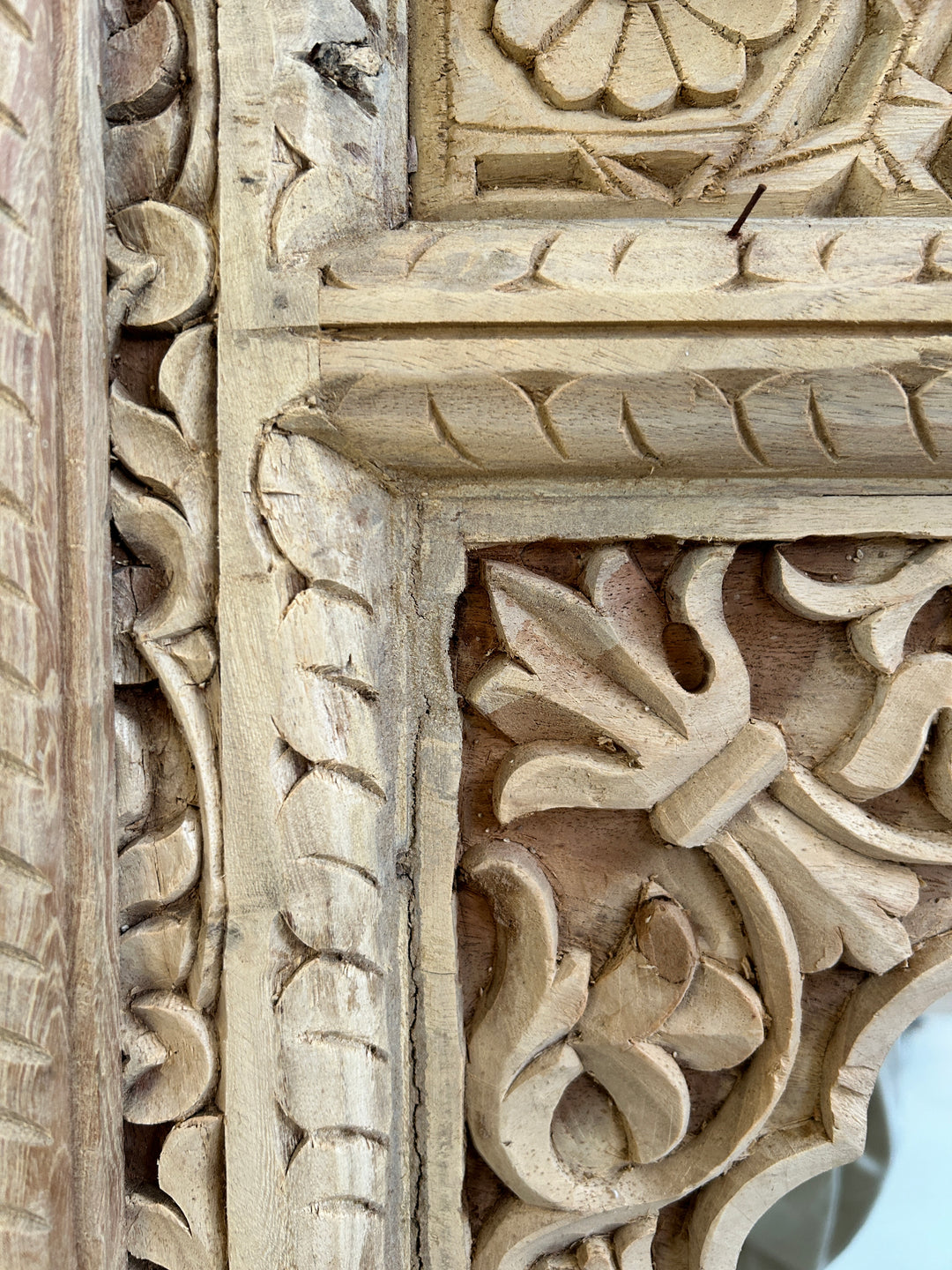 Antique hand-carved teak arched mirror | Eirah