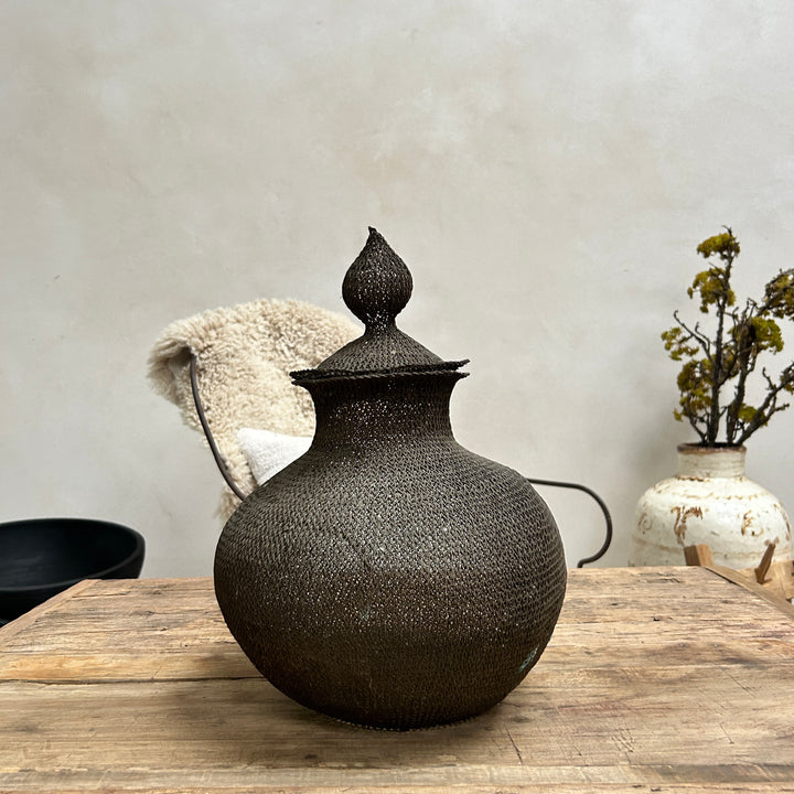 Antique mesh ginger jar with lid | Annisa