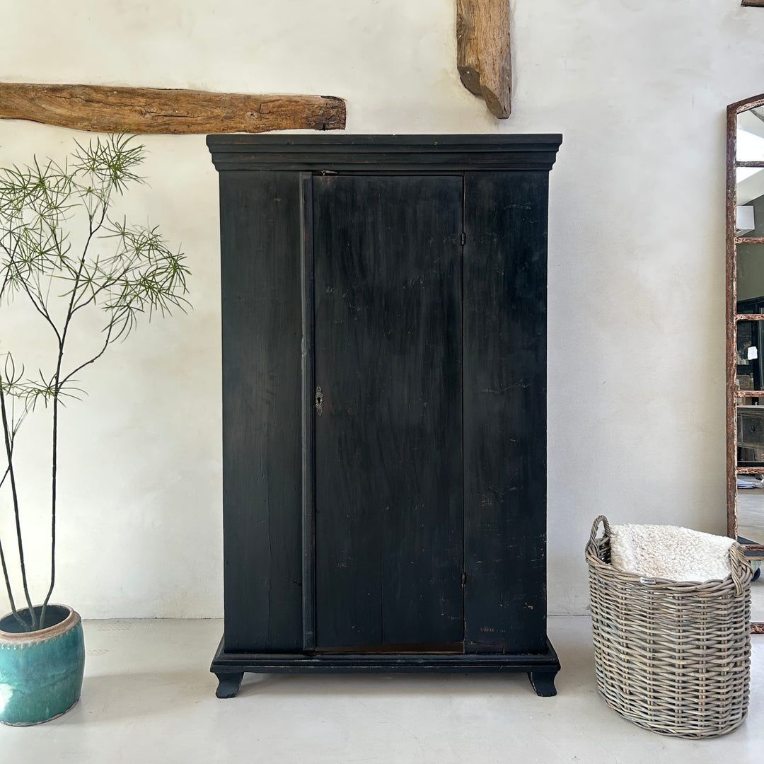 Antique primitive French Linen Press