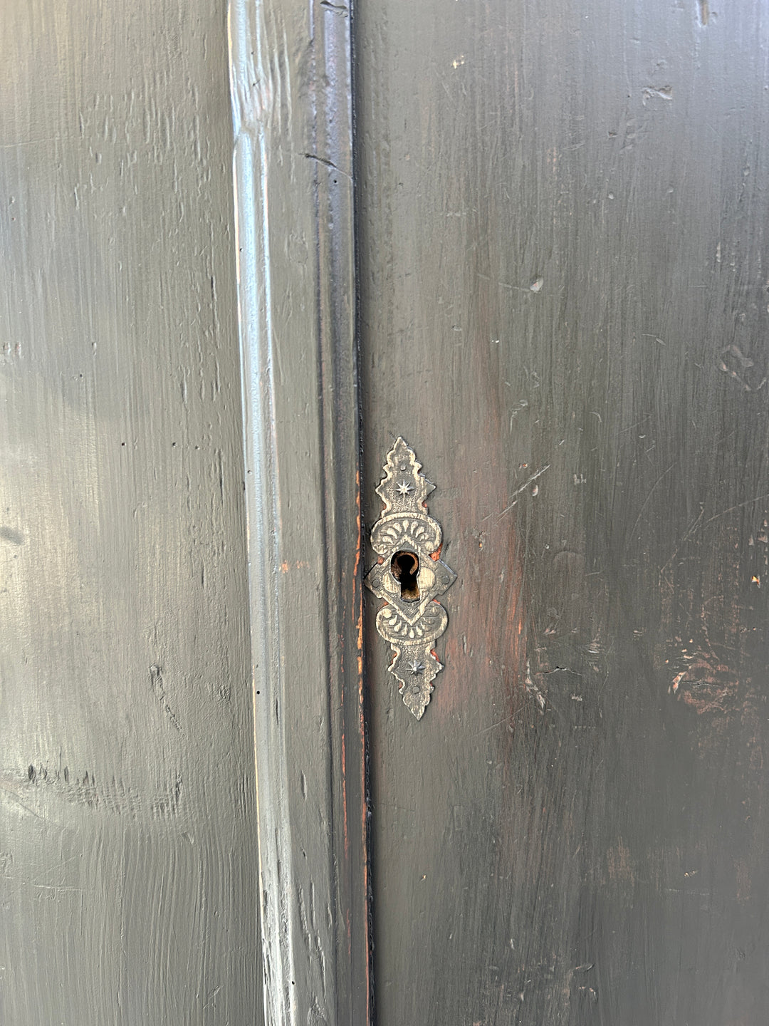 Antique primitive French Linen Press