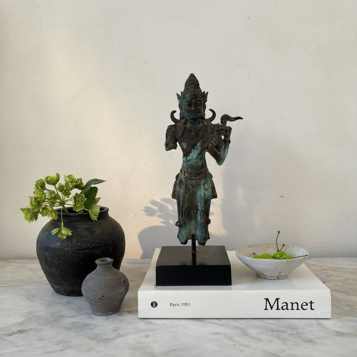 Antique primitive bronze statue  | Siwa
