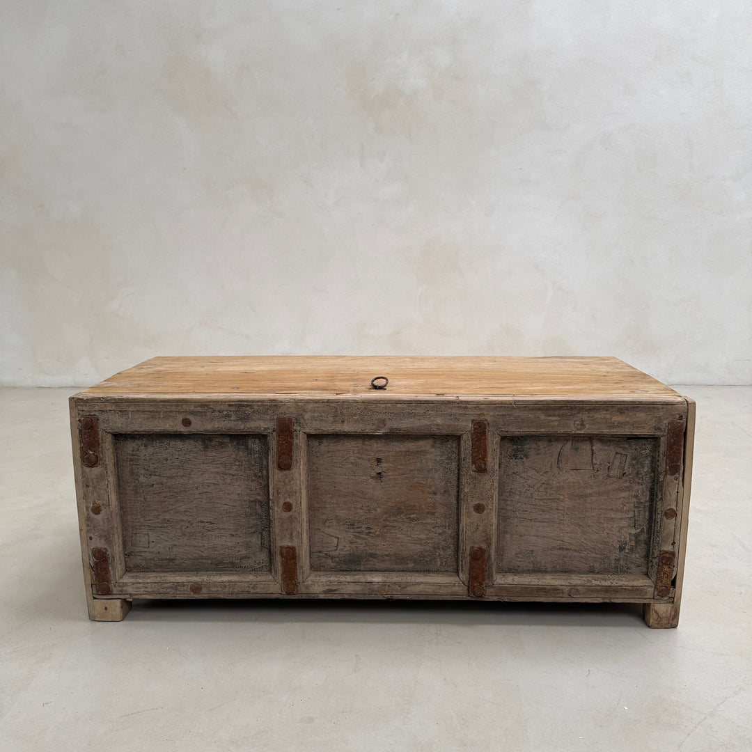 Recycled Vintage Blanket box | Ripley