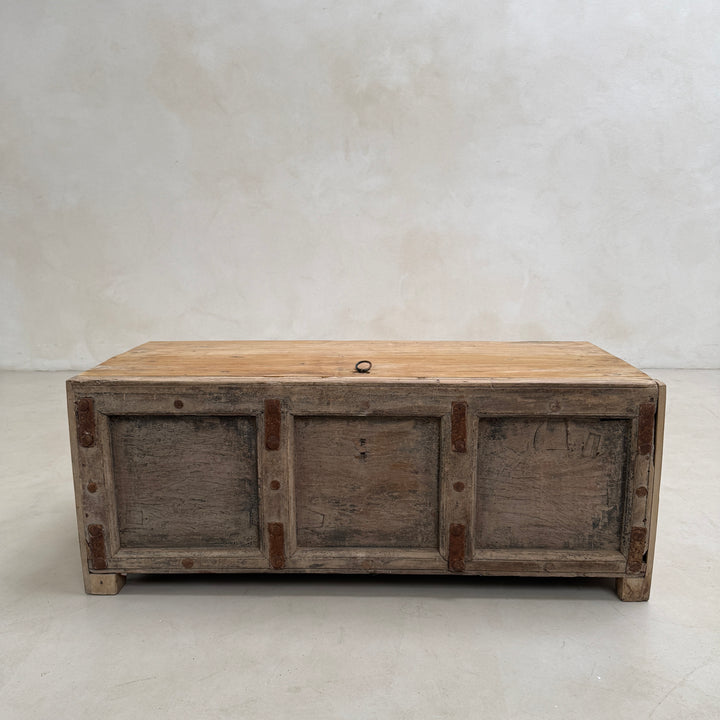 Recycled Vintage Blanket box | Ripley